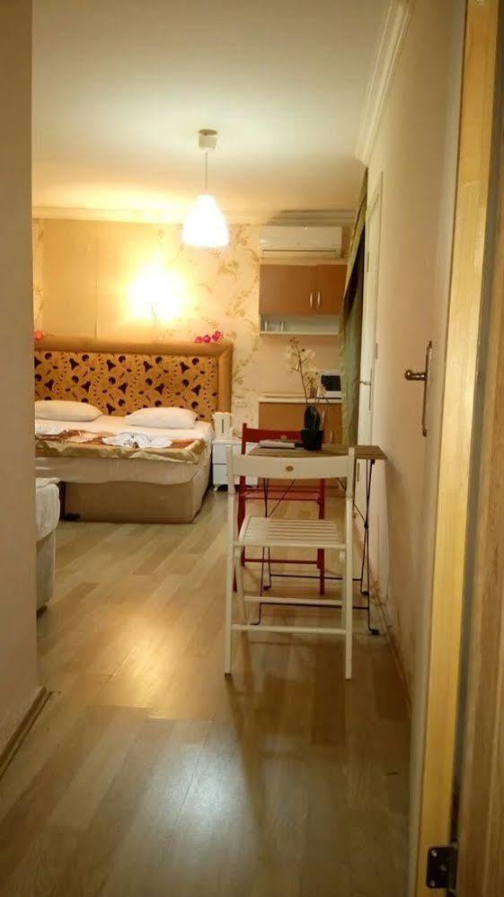 Mini House